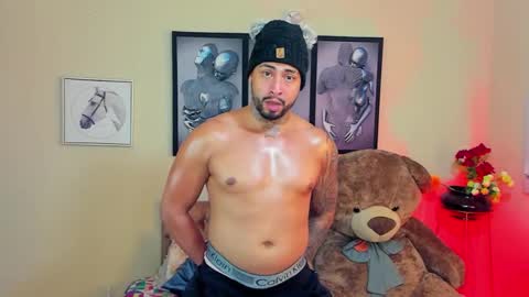 bastian_jones1 online show from 01-30-25, 10:29