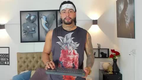 bastian_jones1 online show from 10-06-25, 07:00