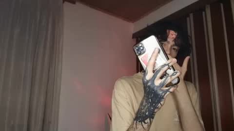 Bastiel online show from 04-17-26, 02:03