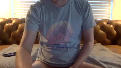 Snapshot of batebrosouth chatting on 01-12-26, 04:01 BateBroSouth online show from 01-12-26, 04:01