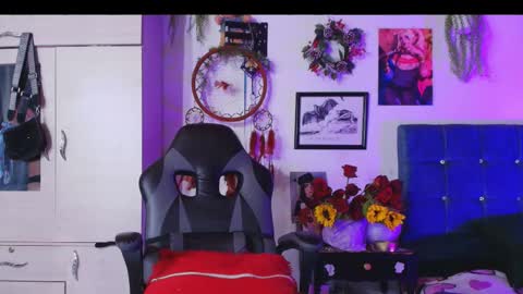    online show from 11-17-25, 01:39