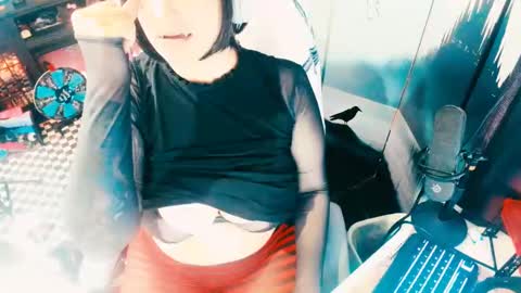 Snapshot of batstarial chatting on 10-07-25, 06:54 Audrey online show from 10-07-25, 06:54