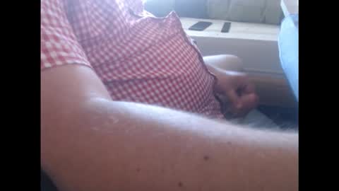 Snapshot of bavarianboy89 chatting on 09-21-25, 11:01 Daniel online show from 09-21-25, 11:01