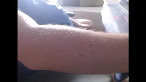 Snapshot of bavarianboy89 chatting on 10-20-25, 12:05 Daniel online show from 10-20-25, 12:05