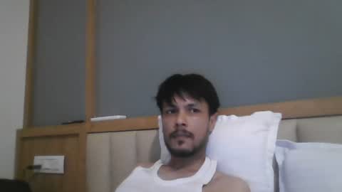Snapshot of baybeeboi4u2 chatting on 06-11-26, 12:25 Neel online show from 06-11-26, 12:25