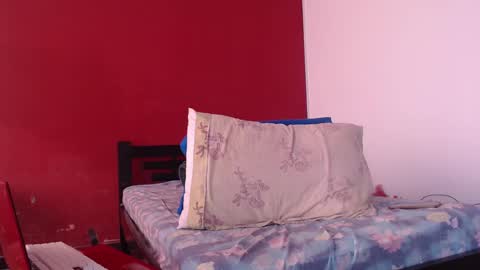 Snapshot of bayonette_black chatting on 12-18-24, 02:28 bayonette_black online show from 12-18-24, 02:28