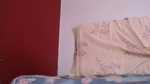 Snapshot of bayonette_black chatting on 10-05-25, 12:03 bayonette_black online show from 10-05-25, 12:03