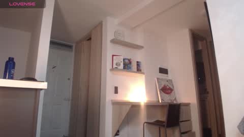 Snapshot of bayron_77 chatting on 02-17-26, 03:03 Bayron online show from 02-17-26, 03:03