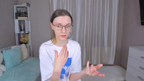 Snapshot of bb_lourels_ chatting on 02-11-26, 06:24 Lourel I will be here on and online show from 02-11-26, 06:24