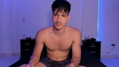 Valentino online show from 12-10-24, 09:11