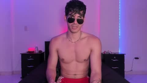 Valentino online show from 01-21-25, 09:36