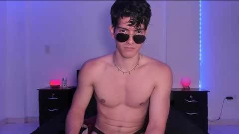 Valentino online show from 01-24-25, 09:26