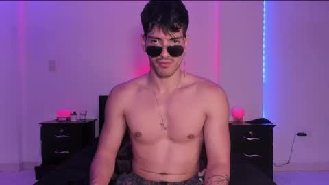 Valentino online show from 02-10-25, 12:08