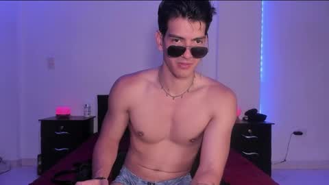 Valentino online show from 02-27-25, 09:25