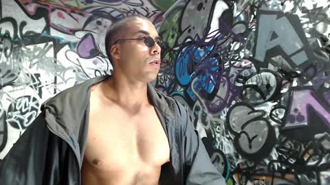 Snapshot of bbc_monster1 chatting on 02-08-25, 07:05 Justin online show from 02-08-25, 07:05