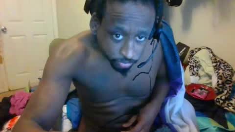 rocker n queen online show from 12-16-24, 06:05