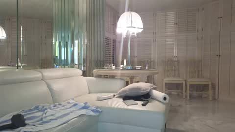 305BBC online show from 10-13-25, 06:35