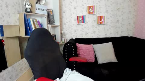 Charlote online show from 09-10-25, 12:27