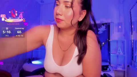 Cloe  online show from 11-27-25, 04:47