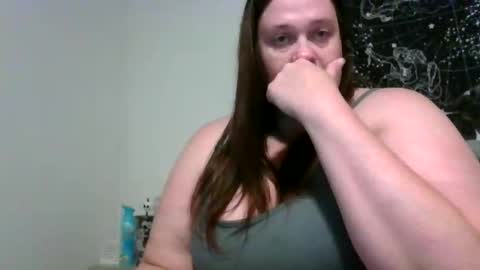 Snapshot of bbwdomqueen chatting on 10-26-25, 02:39 QuEen KeLs online show from 10-26-25, 02:39