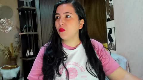 Snapshot of bbwluxurymuse chatting on 05-18-26, 11:16 bbwluxurymuse online show from 05-18-26, 11:16