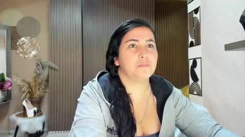 Snapshot of bbwluxurymuse chatting on 05-23-26, 11:25 bbwluxurymuse online show from 05-23-26, 11:25