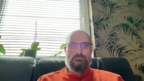 Snapshot of bcbg68 chatting on 11-12-25, 03:23 bcbg68 online show from 11-12-25, 03:23