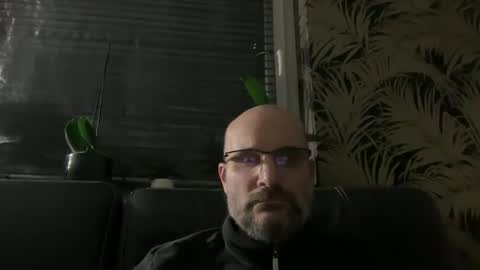 Snapshot of bcbg68 chatting on 01-09-26, 09:05 bcbg68 online show from 01-09-26, 09:05