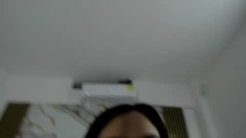 daniela villamizar online show from 12-01-25, 02:00