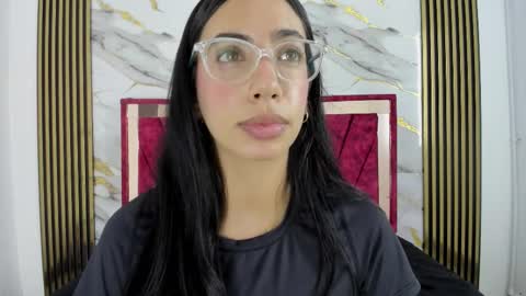 daniela villamizar online show from 12-03-25, 02:37