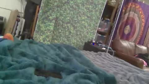 Snapshot of bdeunltd chatting on 11-18-25, 07:46 bdeunltd online show from 11-18-25, 07:46