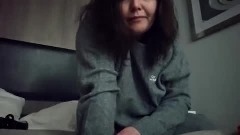 Snapshot of bdeunltd chatting on 11-19-25, 07:30 bdeunltd online show from 11-19-25, 07:30