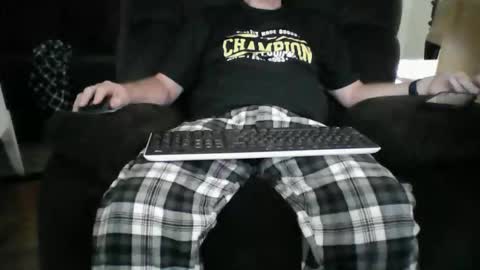 beachguy38 online show from 04-25-26, 01:36