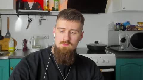 Snapshot of bearded_legend chatting on 01-20-25, 09:22 Zeus online show from 01-20-25, 09:22