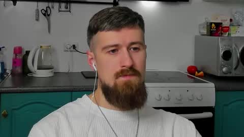 Snapshot of bearded_legend chatting on 11-20-25, 10:09 Zeus online show from 11-20-25, 10:09