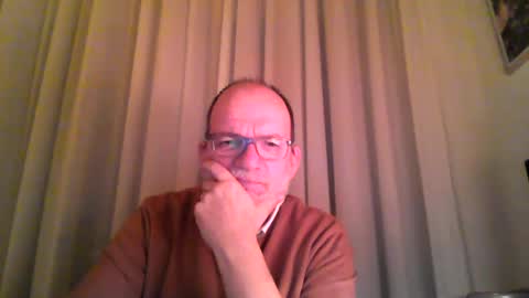 Snapshot of beardman916444 chatting on 01-29-25, 06:28 Beardman online show from 01-29-25, 06:28