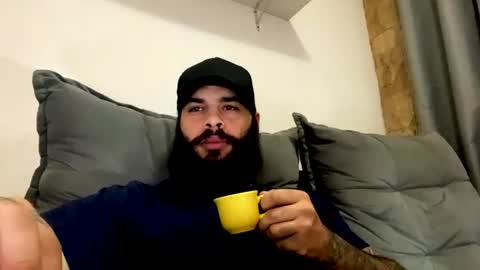 Snapshot of beardmax chatting on 07-22-26, 07:55 Min online show from 07-22-26, 07:55