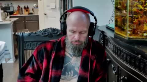 beardntattootx online show from 09-10-25, 06:52