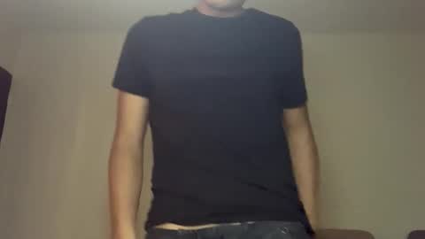 Snapshot of bearting chatting on 03-17-26, 01:36 milub online show from 03-17-26, 01:36