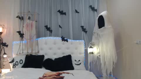 beataangel online show from 10-26-25, 08:20