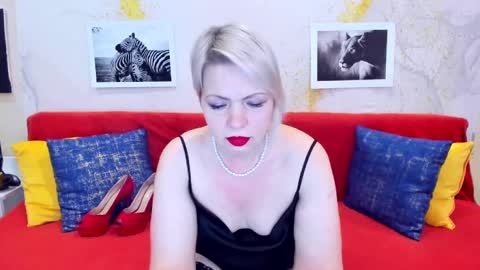 Snapshot of beatifullhellenx chatting on 03-07-25, 03:08 BeatifullHellen online show from 03-07-25, 03:08