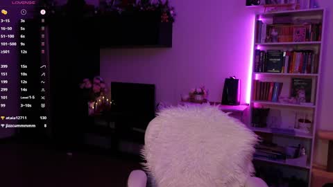 Bzzz Bea online show from 03-01-25, 02:04