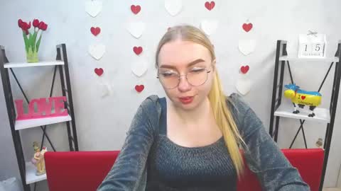Snapshot of beatriceflyy chatting on 12-15-24, 03:20 BeatriceFlyy online show from 12-15-24, 03:20