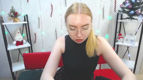 Snapshot of beatriceflyy chatting on 01-09-25, 03:34 BeatriceFlyy online show from 01-09-25, 03:34