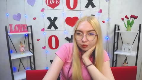 Snapshot of beatriceflyy chatting on 02-19-25, 03:27 BeatriceFlyy online show from 02-19-25, 03:27