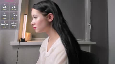 Snapshot of beatricemoonlight chatting on 11-26-25, 03:18 My name is Beatrice Like my broadcast pls 3 online show from 11-26-25, 03:18