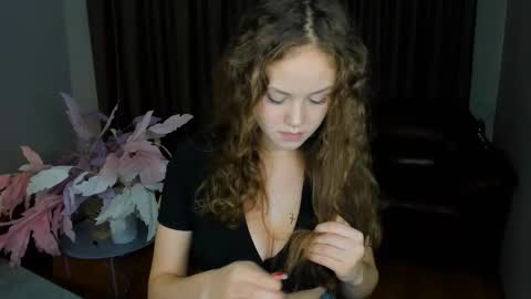 BeatriceWild online show from 11-06-25, 11:11