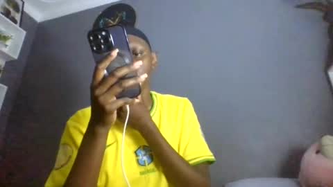 Snapshot of beautie699392 chatting on 07-19-26, 10:13 Lil stunner online show from 07-19-26, 10:13
