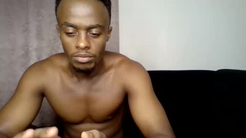 Snapshot of beautiful_and_lovely chatting on 12-14-25, 08:20 Chelsea and Raymond online show from 12-14-25, 08:20