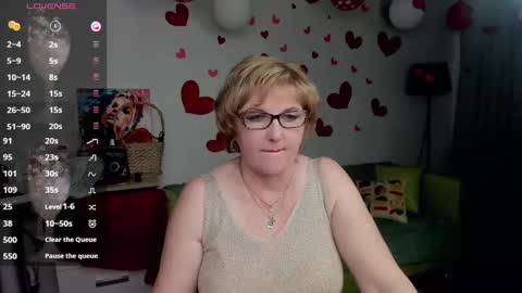 Snapshot of beautiful_lina7 chatting on 02-21-25, 03:43 your Lana online show from 02-21-25, 03:43